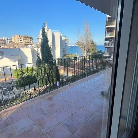 Holiday home Happy Girona